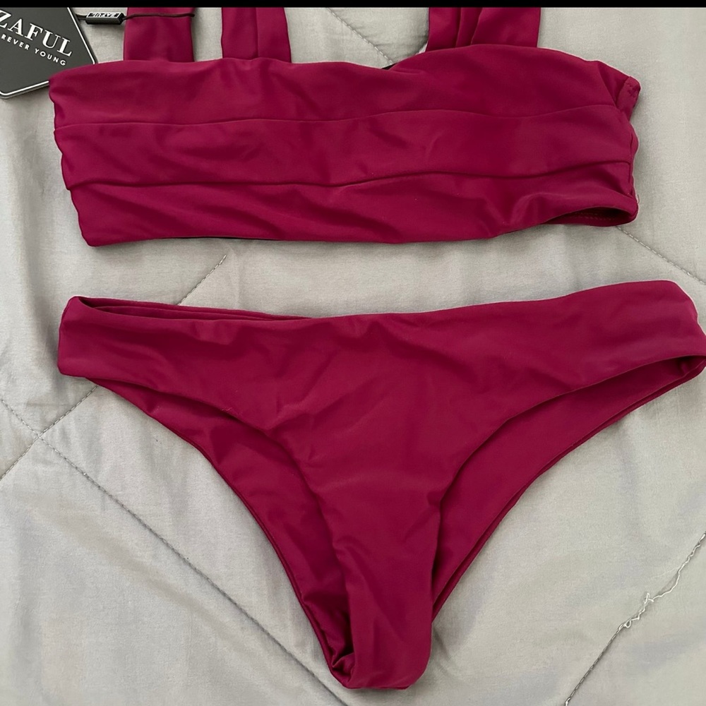 Bikini Set - Picture 2 of 4